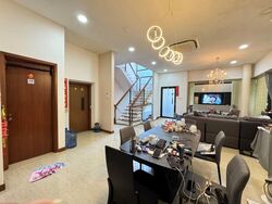 Lornie Road (D11), Terrace #554210841